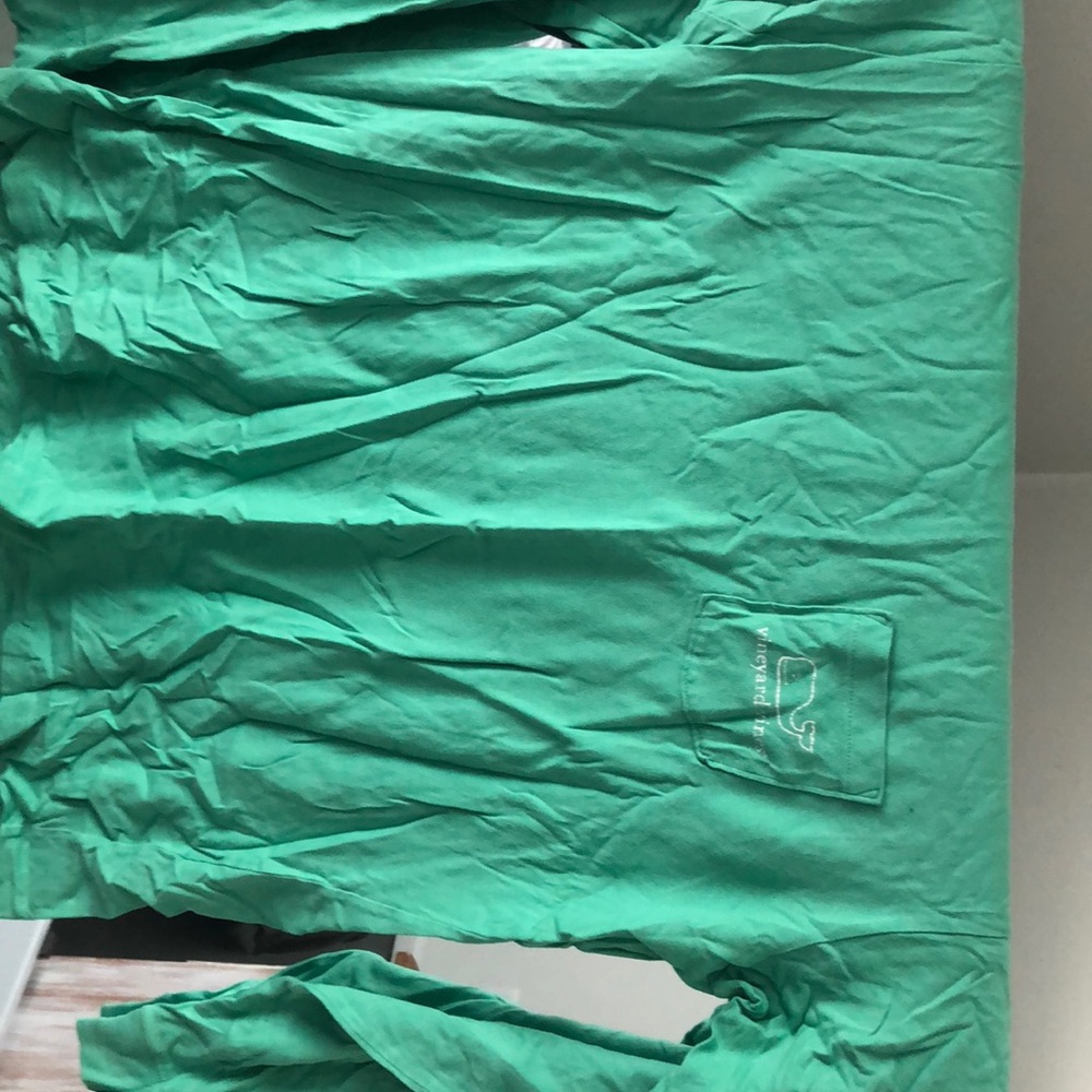 Vineyard vines long sleeve size L